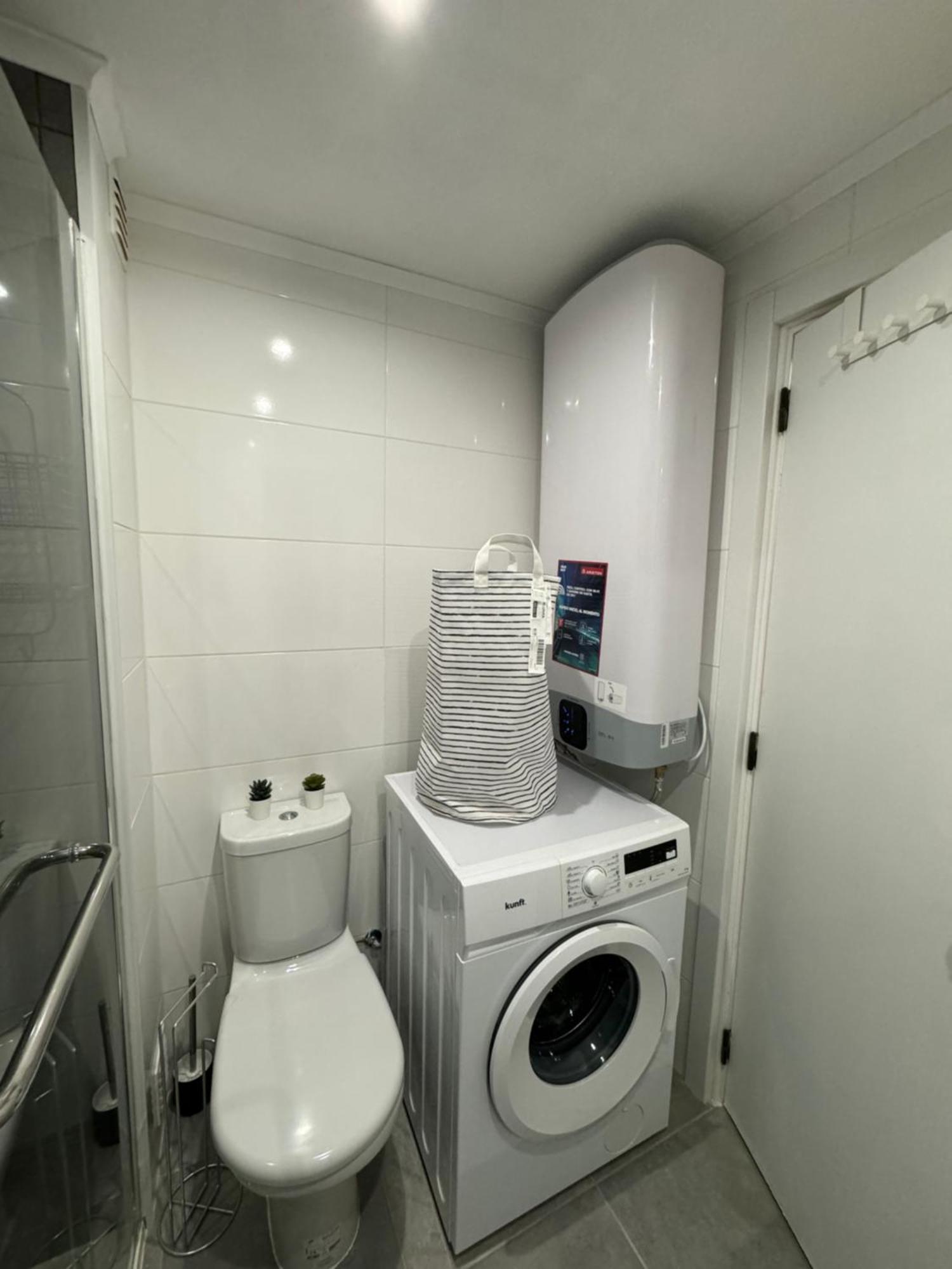 Apartamento Big Studio Na Rua Da Oura, *