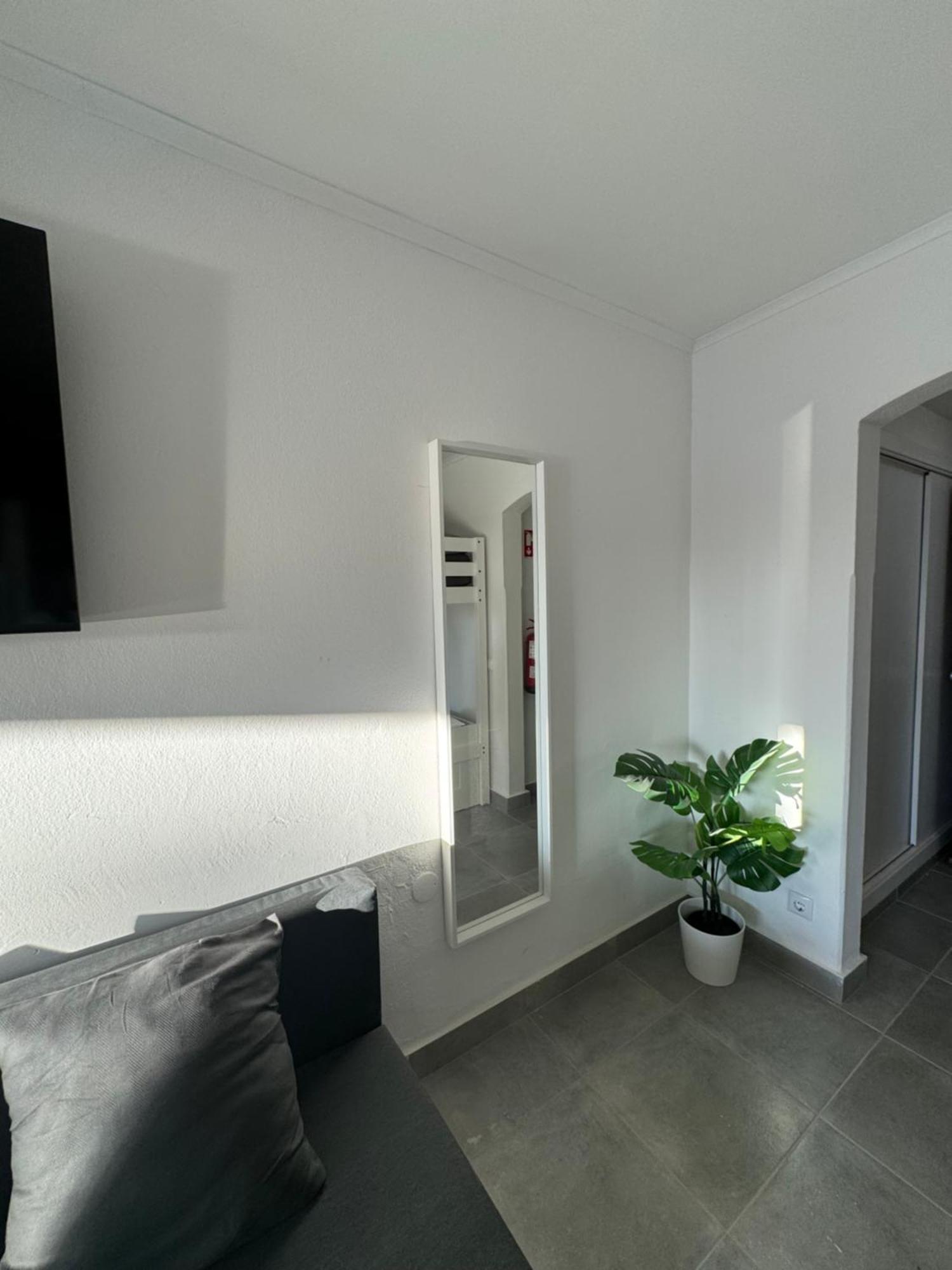 Big Studio Na Rua Da Oura,